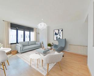 Living room of Flat for sale in Girona Capital  with Heating, Oven and Washing machine