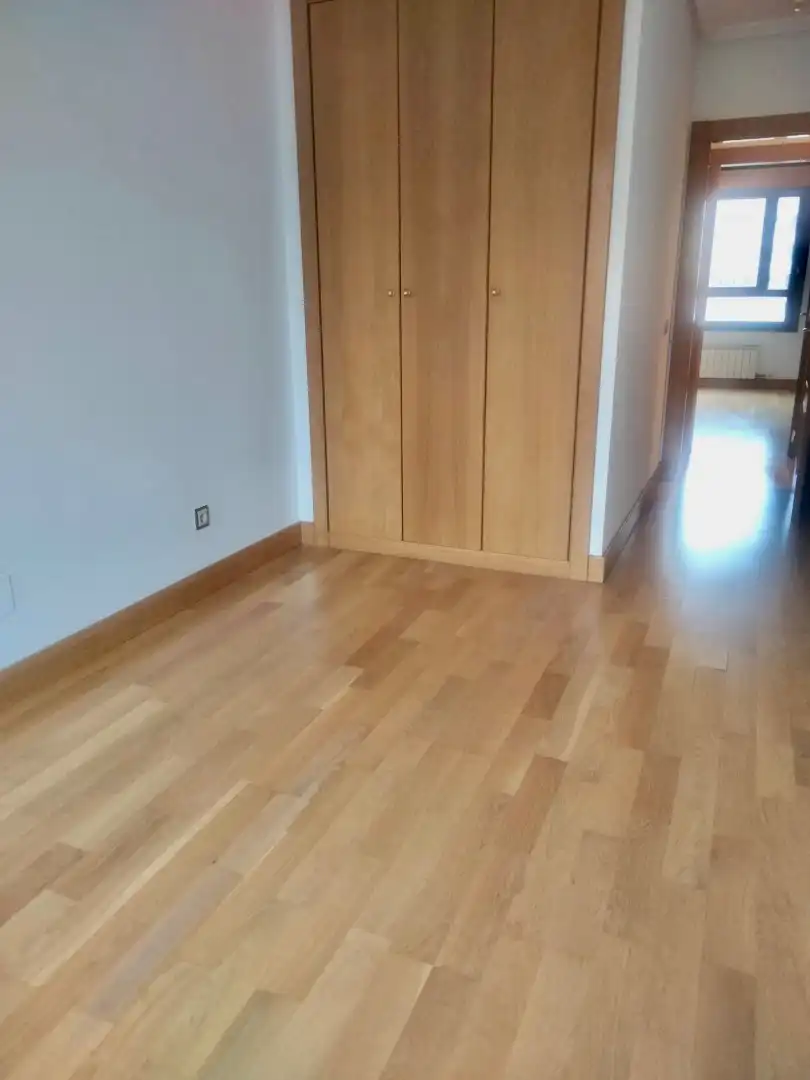 Habitación de Piso en venta en Valladolid con Calefacción, Parquet y Trastero