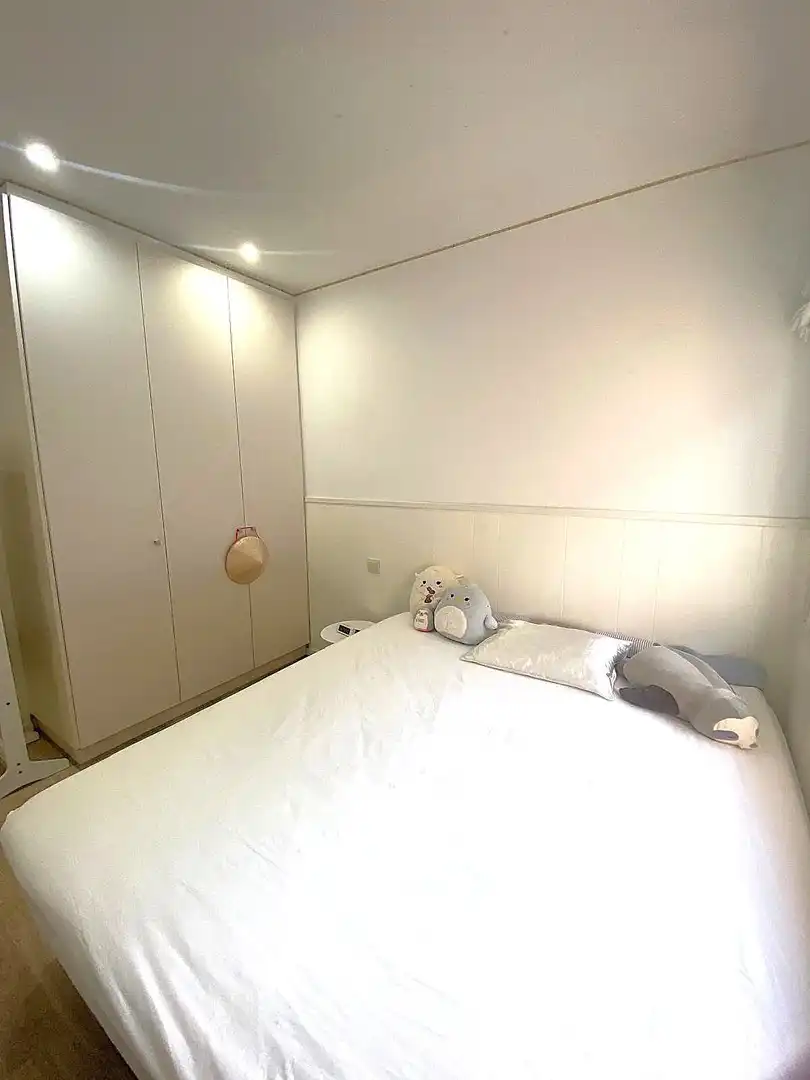 Schlafzimmer von Haus oder Chalet zum Verkauf in Sant Vicenç de Montalt mit Klimaanlage, Heizung und Privatgarten