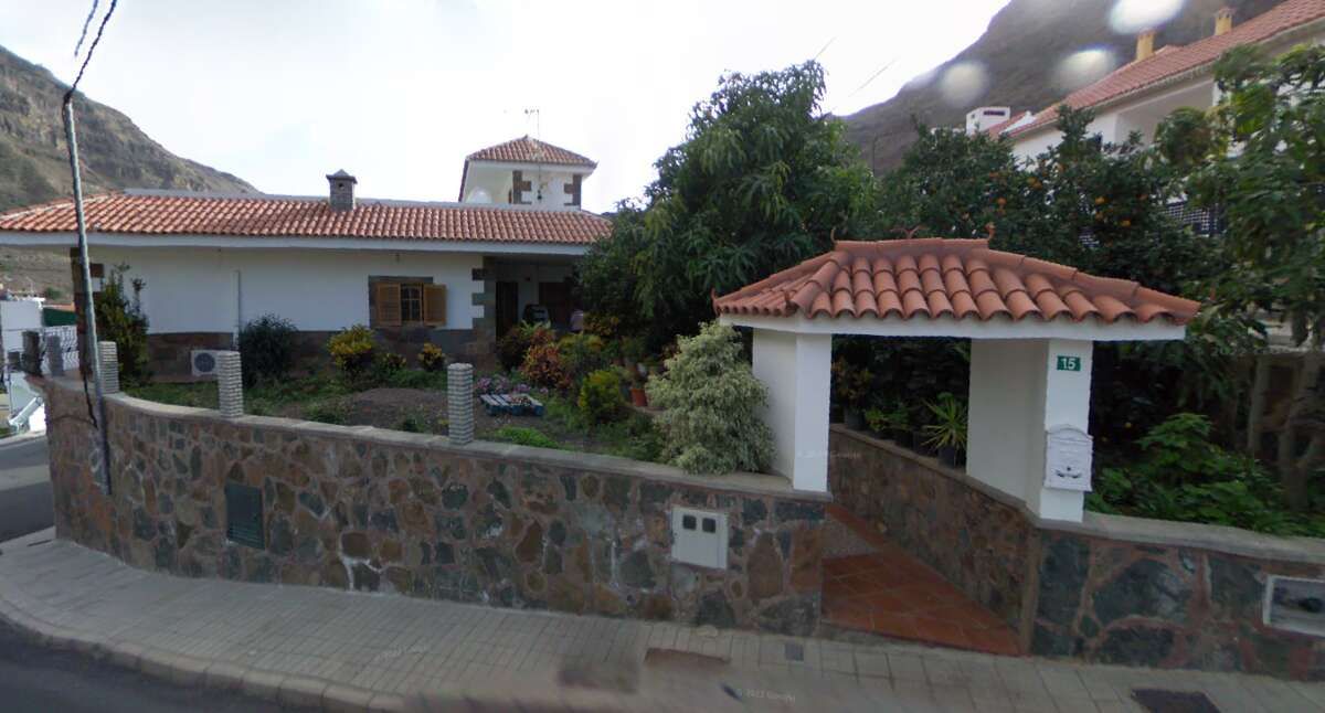 Vista exterior de Casa o xalet en venda en Mogán amb Jardí privat i Forn