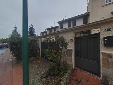 Adosado con jardín en venta en MEDITERRANEO