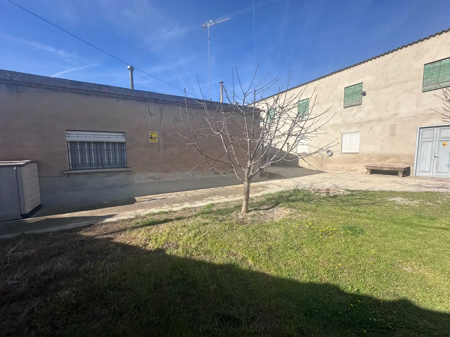 Vista exterior de Casa o xalet en venda en Santa Margarida I Els Monjos amb Calefacció, Jardí privat i Terrassa