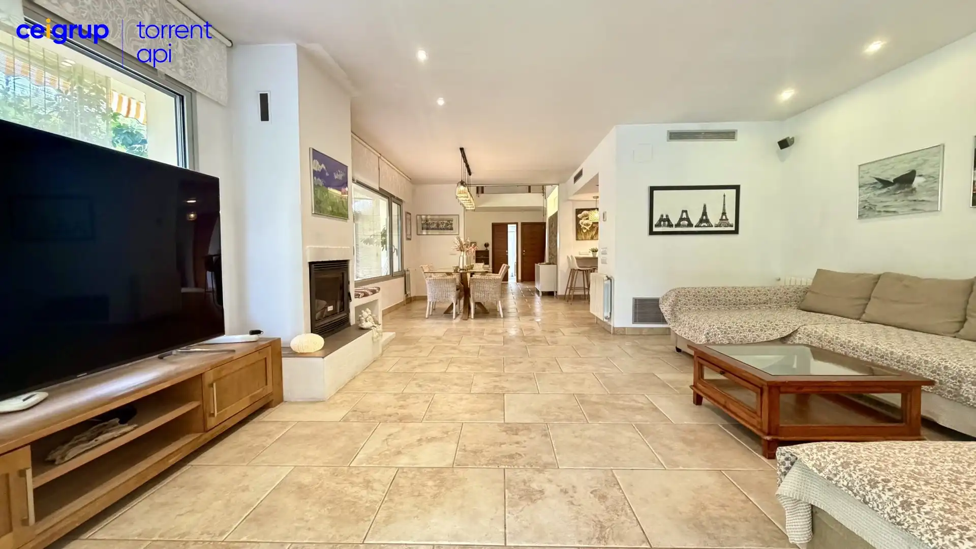 Living room of Houses for sale in L'Escala  with Air Conditioner, Heating and Terrace