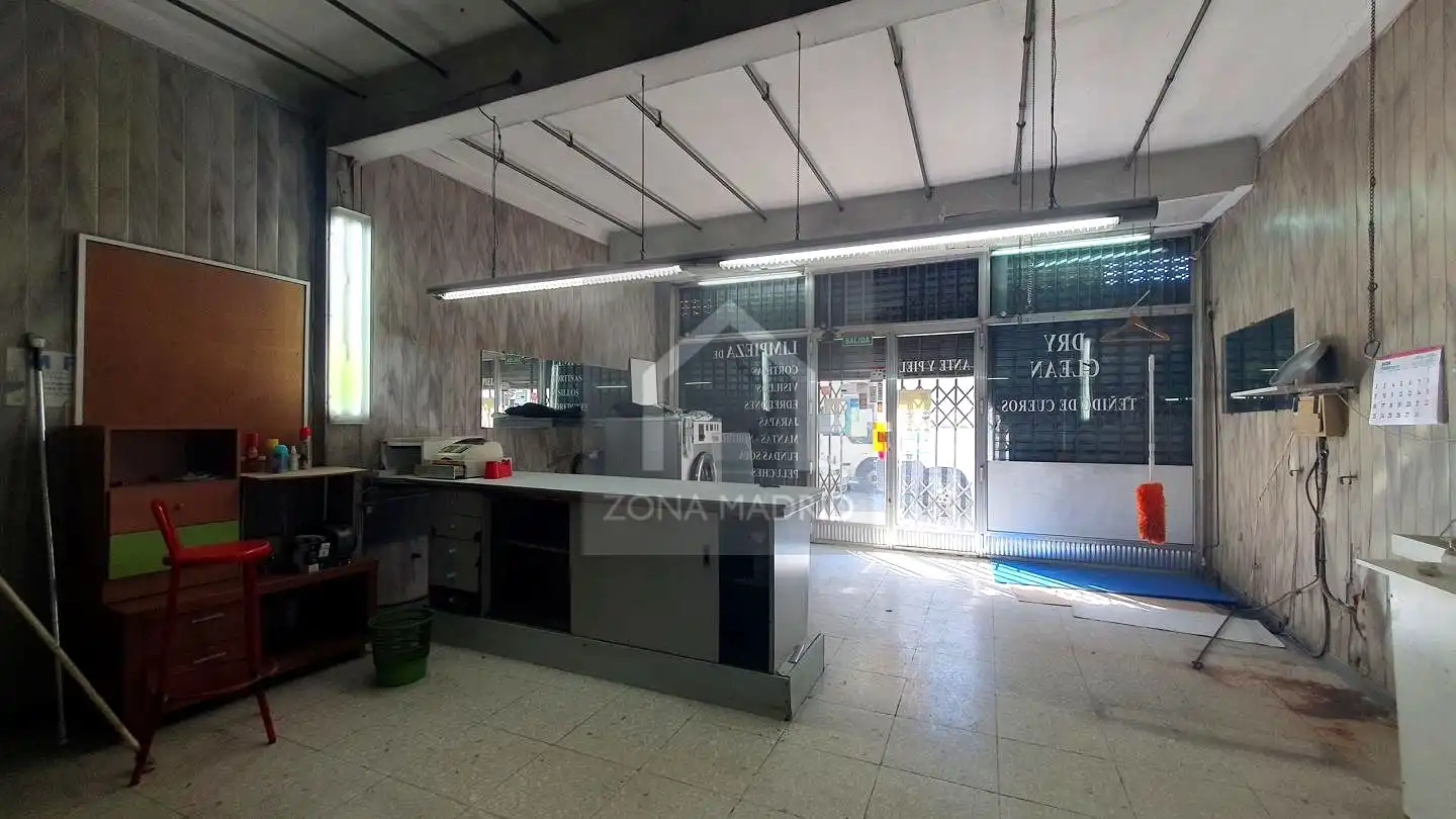 Business premises to rent in Calle de Carlos Martín Álvarez, imagen 2