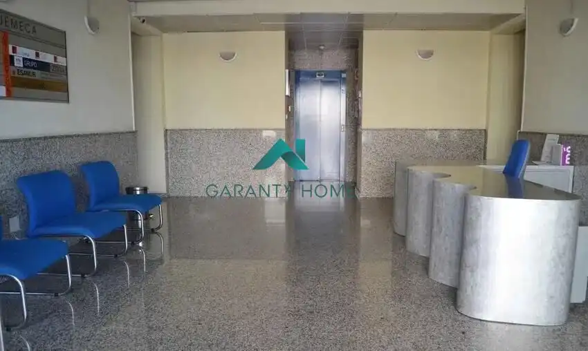 Office for sale in Murcia  with Air Conditioner