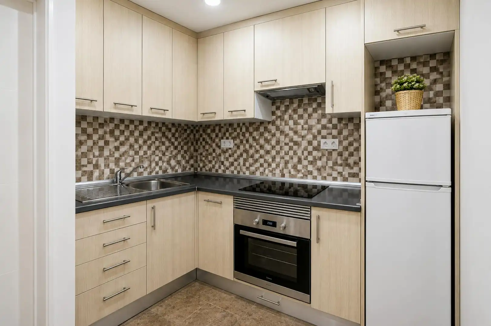 Kitchen of Flat for share in Barcelona  with Furnished and Washing machine