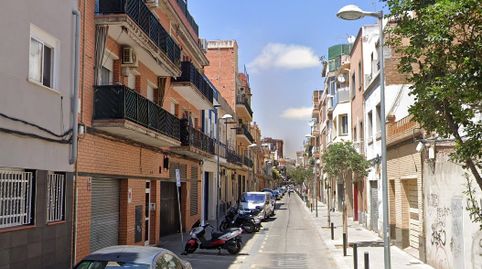 Badalona (Barcelona). "OKUPADO" (no se puede visitar ni hipotecar).