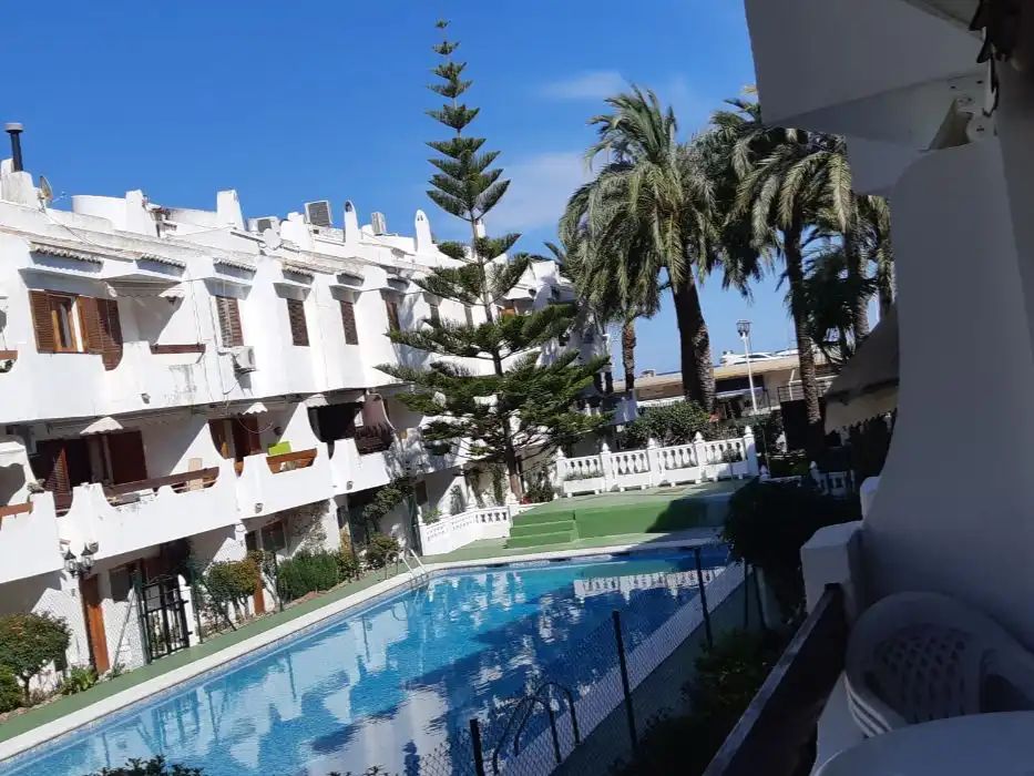 Swimming pool of Houses for sale in Platja de la Pobla de Farnals