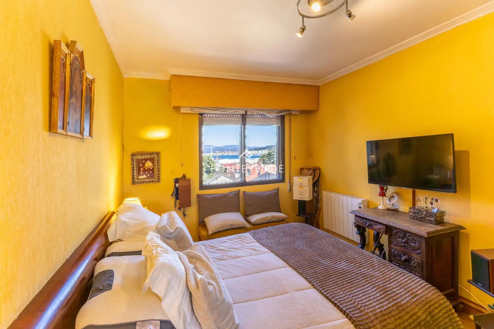 Schlafzimmer von Wohnung zum Verkauf in Vilagarcía de Arousa mit Heizung