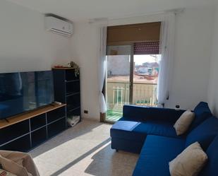 Living room of Flat to rent in L'Hospitalet de Llobregat  with Air Conditioner, Furnished and Oven