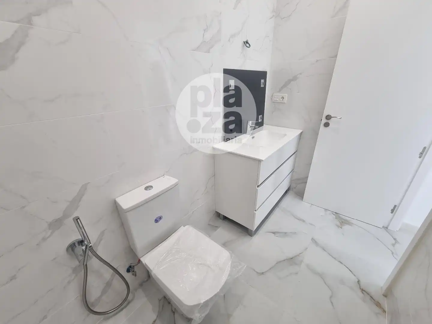 Baño de Piso en venta en Burgos con Calefacción