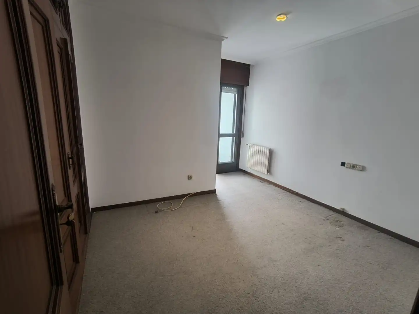 Habitación de Piso en venta en Pontevedra Capital  con Calefacción, Parquet y Trastero