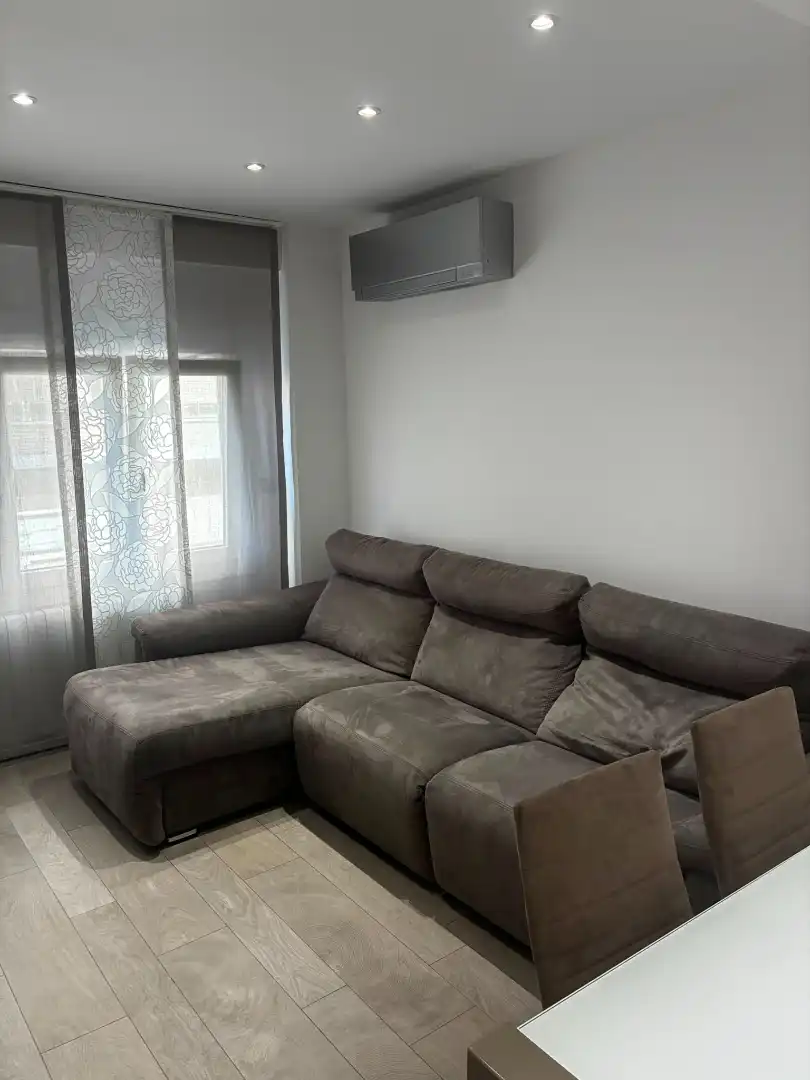 Wohnzimmer von Wohnung zur Miete in Zaragoza mit Heizung, Möbliert und Ofen