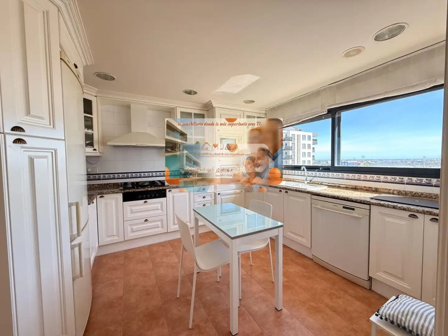 Cocina de Dúplex en venta en Castellón de la Plana / Castelló de la Plana con Calefacción, Parquet y Terraza