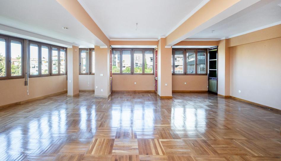 Foto 1 de Piso en venta en Avenida de la Constitucion, 18, Plaza de Toros, Granada