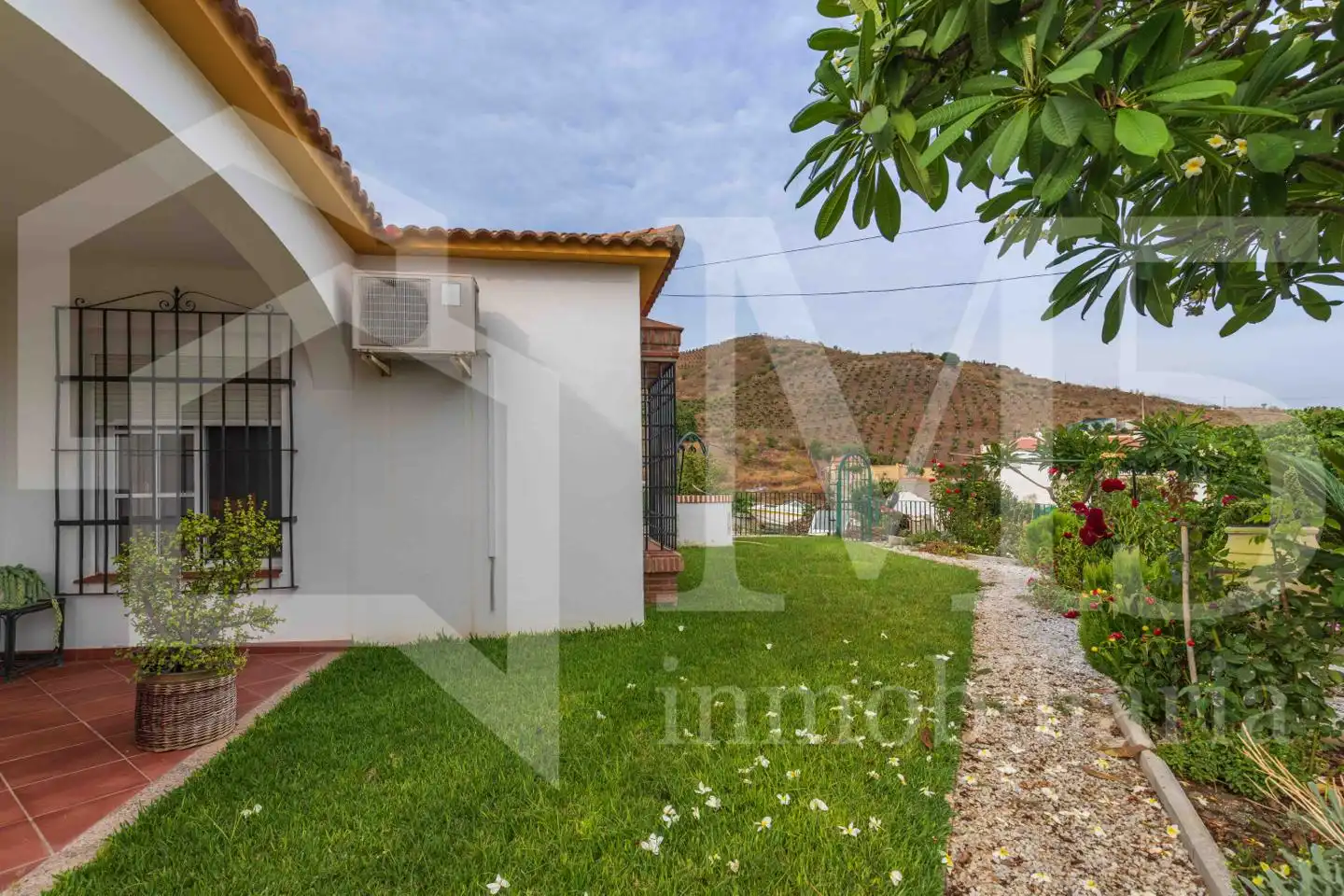 Jardí de Finca rústica en venda en Vélez-Málaga amb Aire condicionat, Jardí privat i Traster