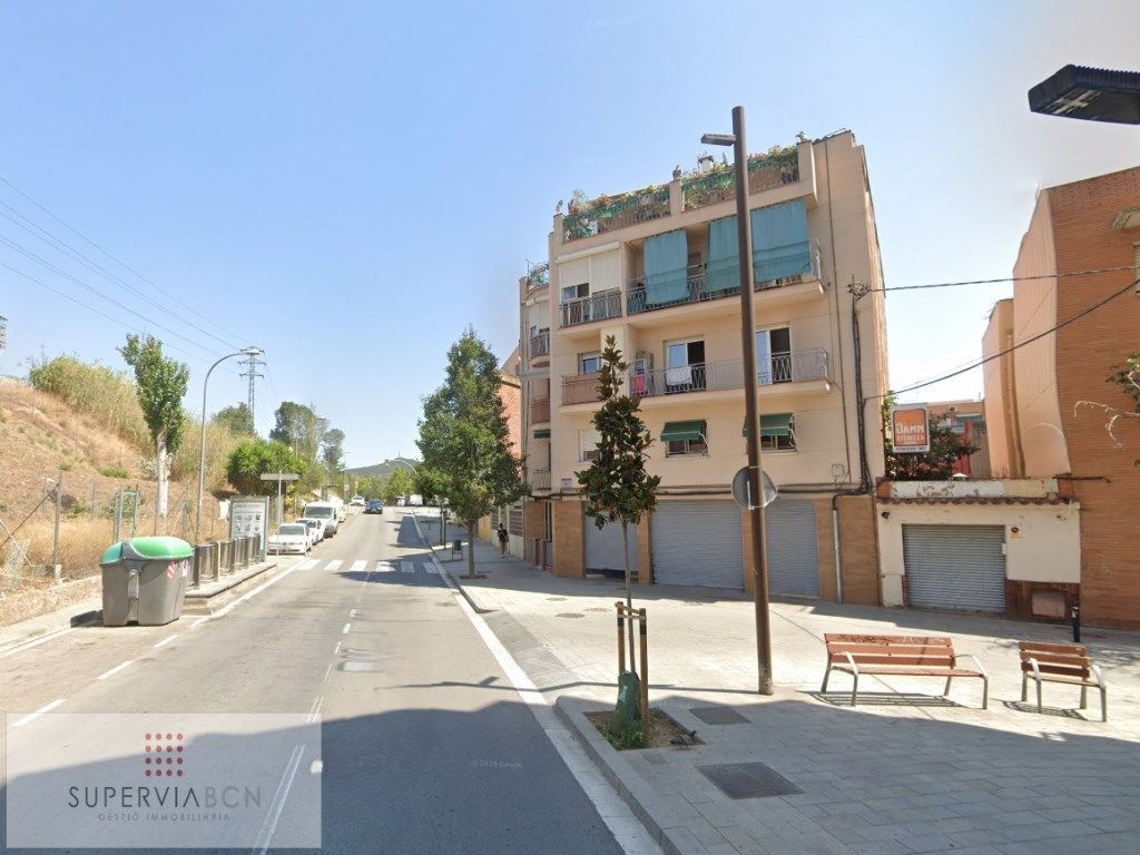 Exterior view of Building for sale in Montcada i Reixac