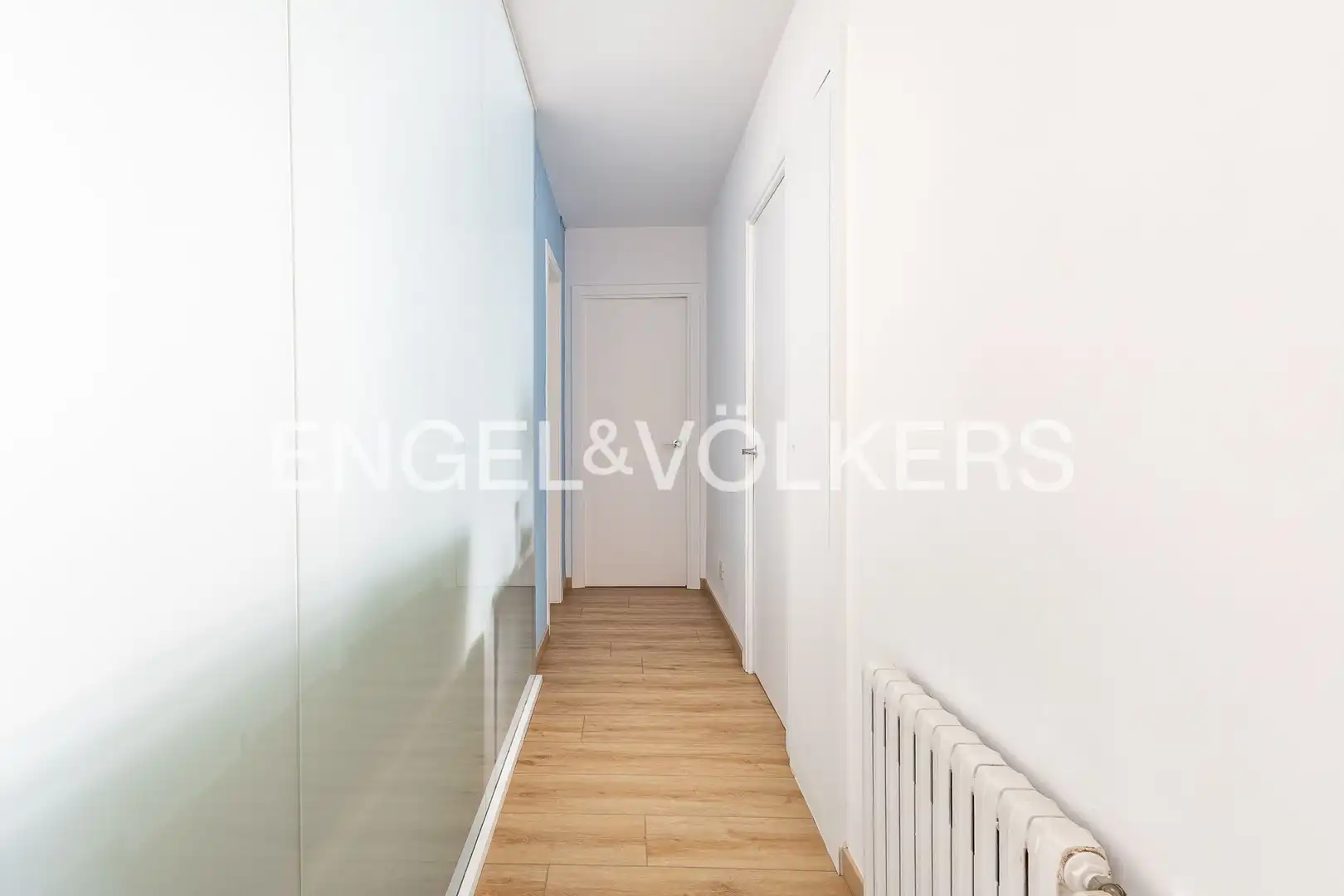 Piso en venta en Barcelona con Calefacción y Parquet