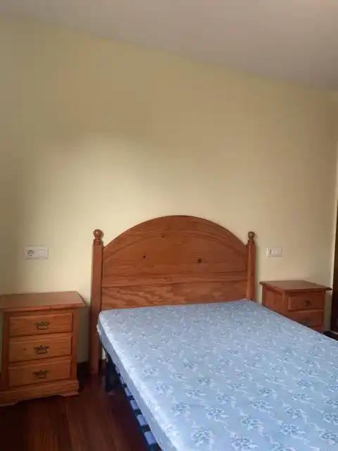 Habitación de Apartamento en venta en Marín con Parquet, Trastero y Amueblado