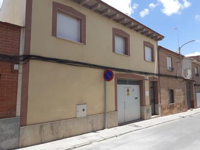 Casa adosada en venda a Calle Aguabuena, Daimiel