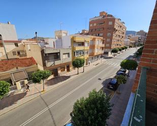 Vista exterior de Apartament en venda en Petrer amb Balcó