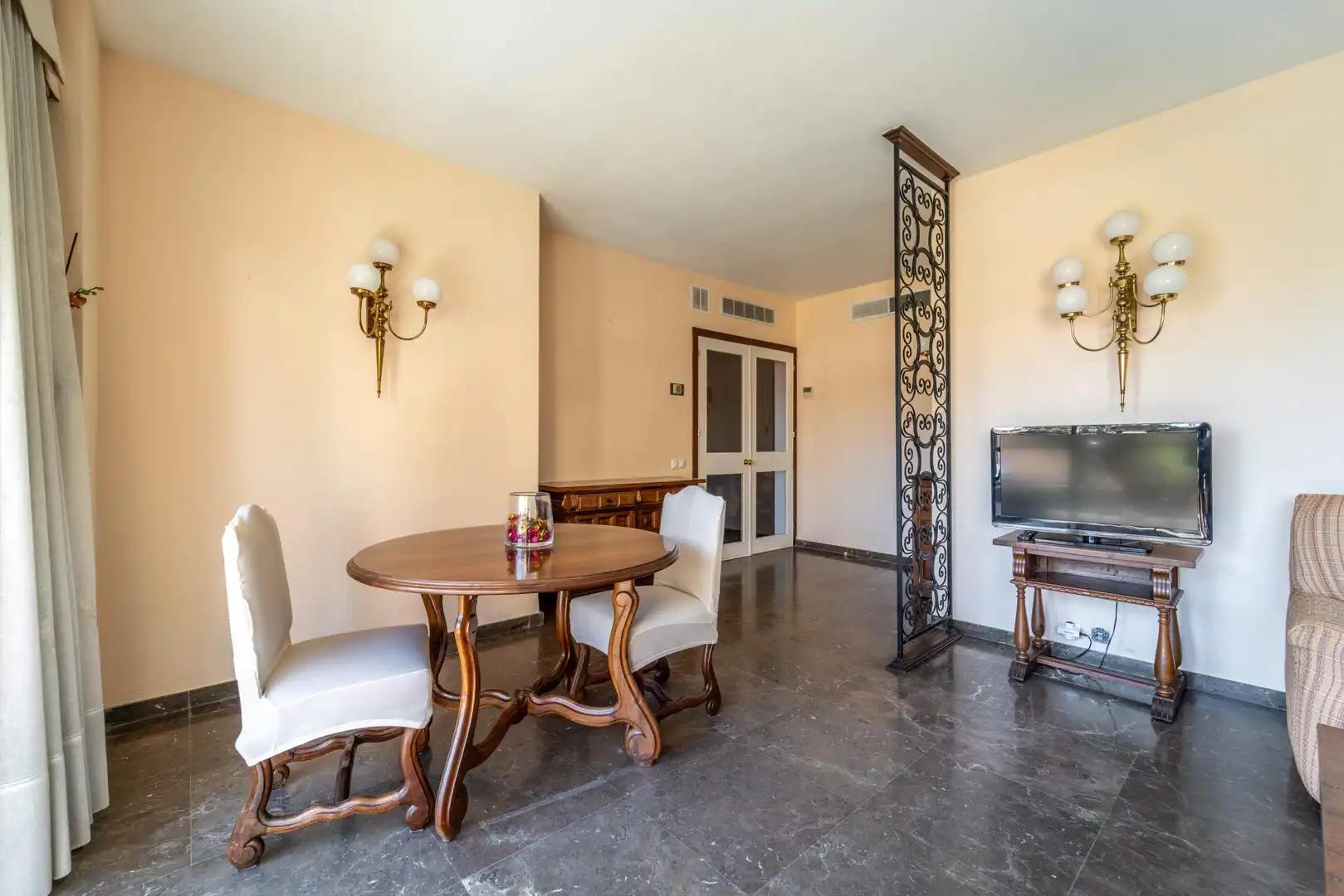 Menjador de Apartament en venda en Torremolinos amb Aire condicionat, Terrassa i Traster