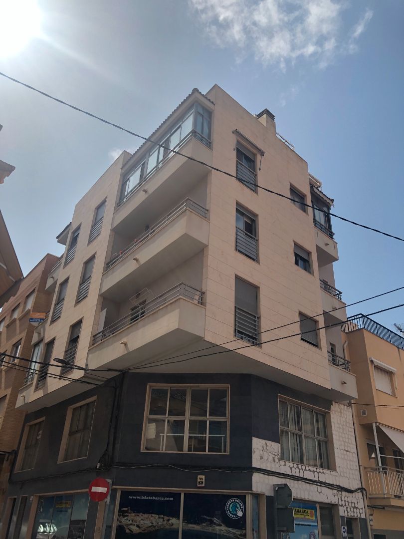 Vista exterior de Pis de lloguer en Santa Pola amb Aire condicionat, Calefacció i Parquet