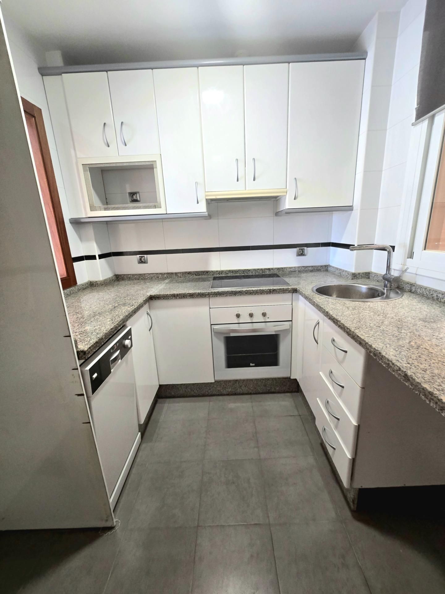 Kitchen of Flat for sale in Torremolinos  with Air Conditioner and Terrace