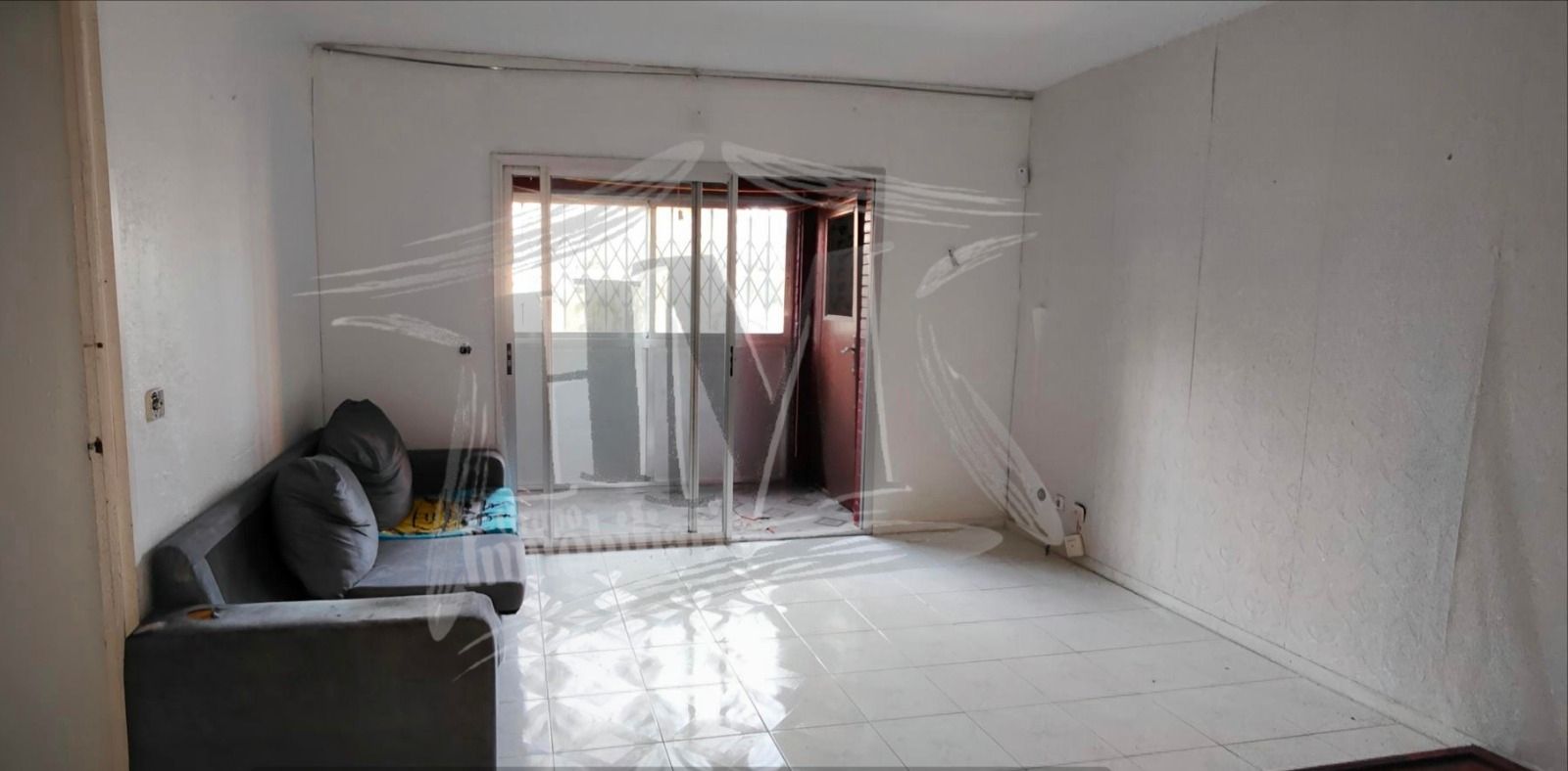 Flat for sale in  Madrid Capital  with Terrace and Alarm