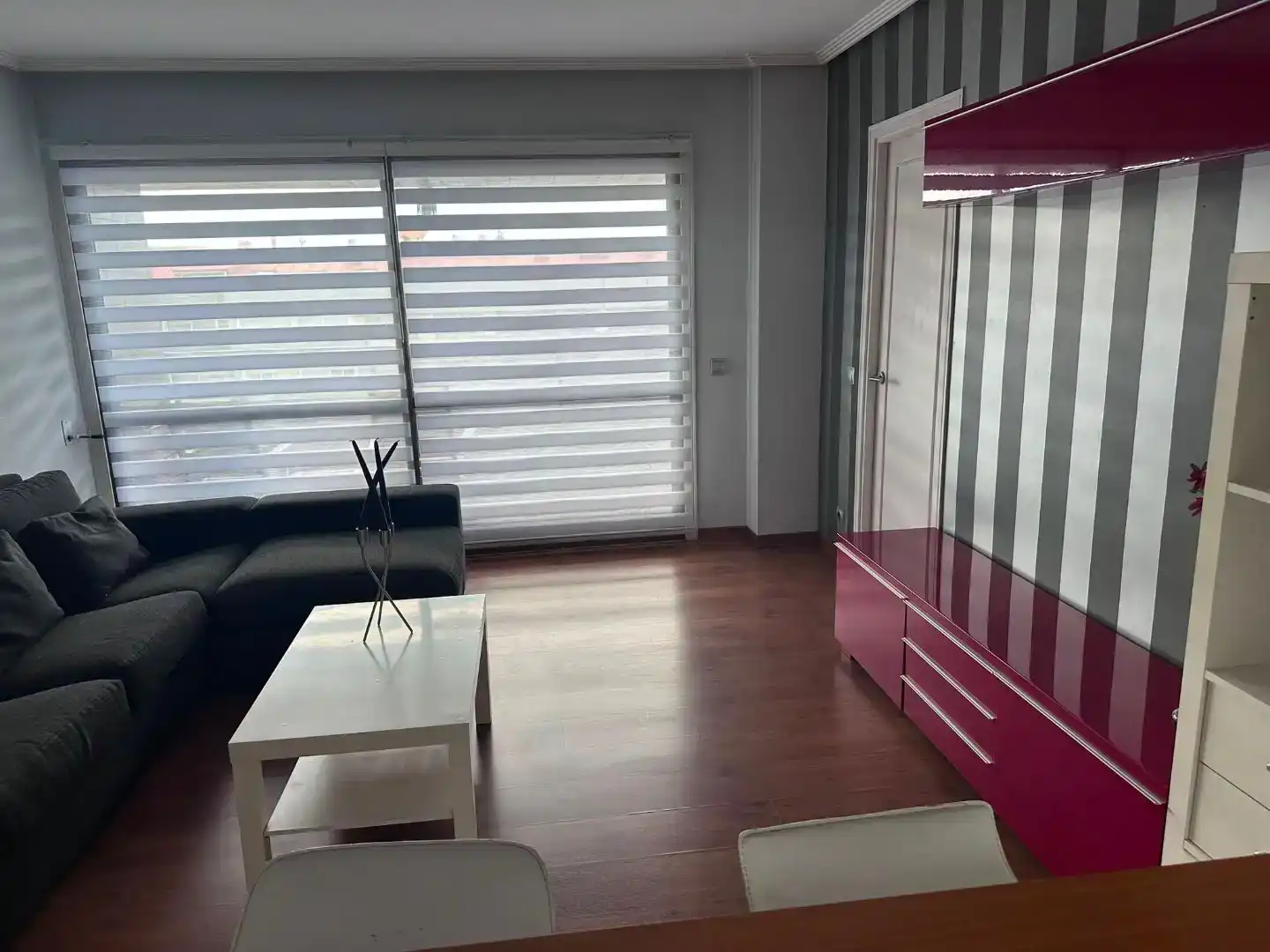 Sala d'estar de Apartament en venda en Vigo  amb Jardí privat, Parquet i Traster