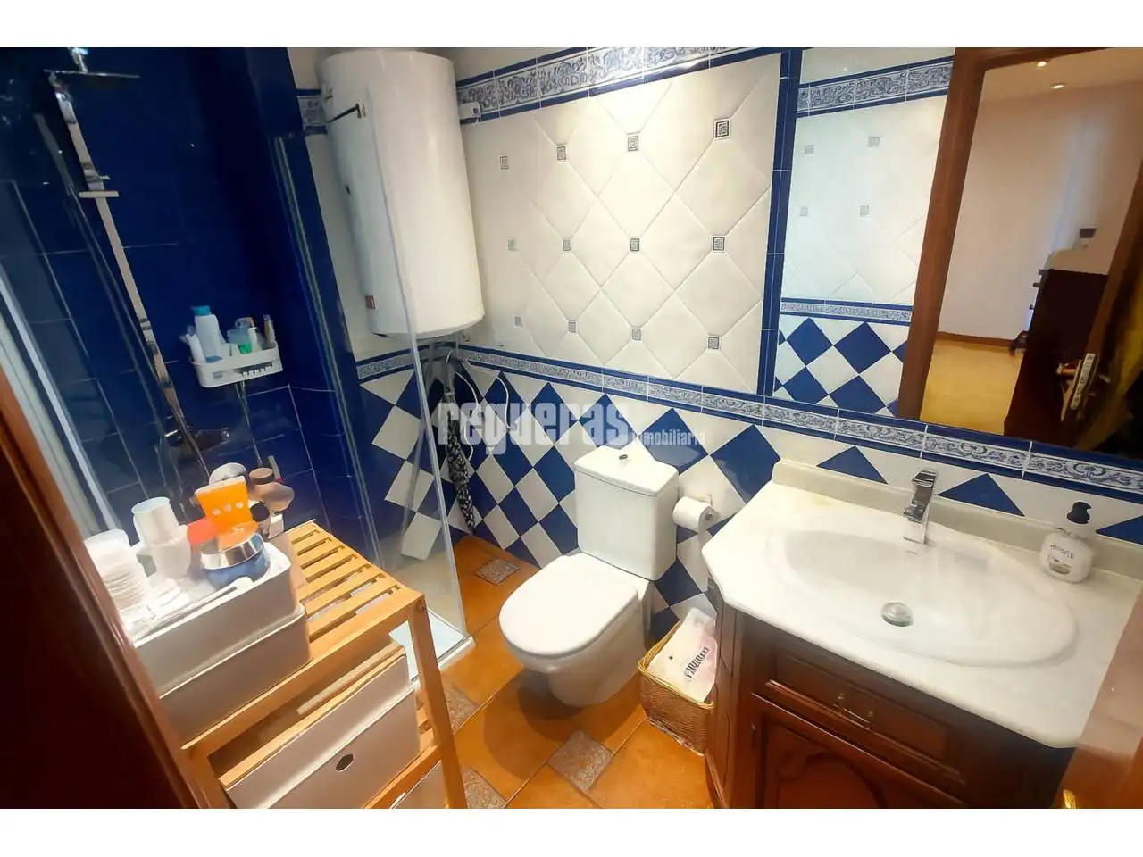 Habitación de Piso en venta en Avilés con Calefacción, Parquet y Terraza