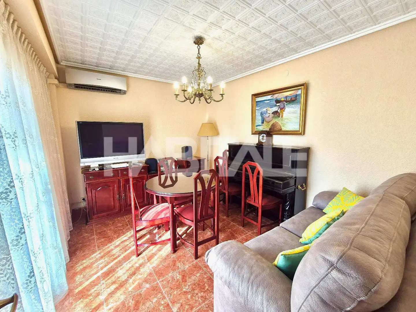 Sala d'estar de Pis en venda en Valencia amb Moblat