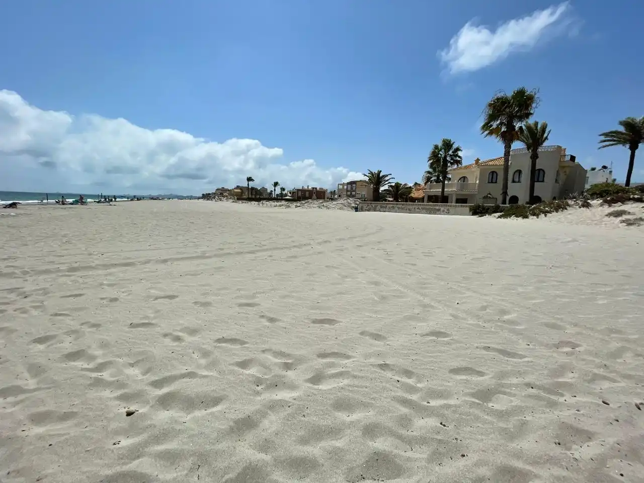 Vista exterior de Apartamento en venta en La Manga del Mar Menor con Jardín privado, Terraza y Piscina