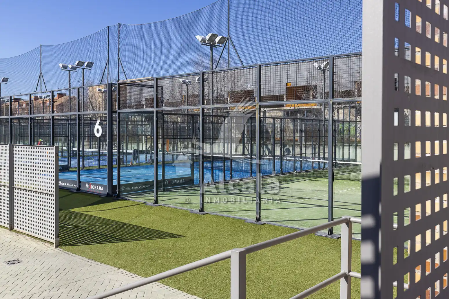 Vista exterior de Ático en venta en Alcalá de Henares con Aire acondicionado, Calefacción y Terraza