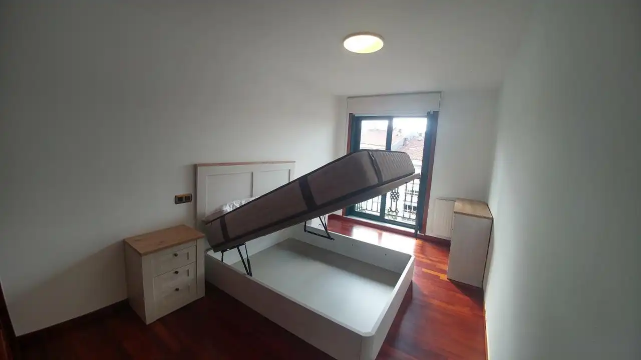 Schlafzimmer von Wohnungen zur Miete in Ames mit Heizung, Abstellraum und Möbliert