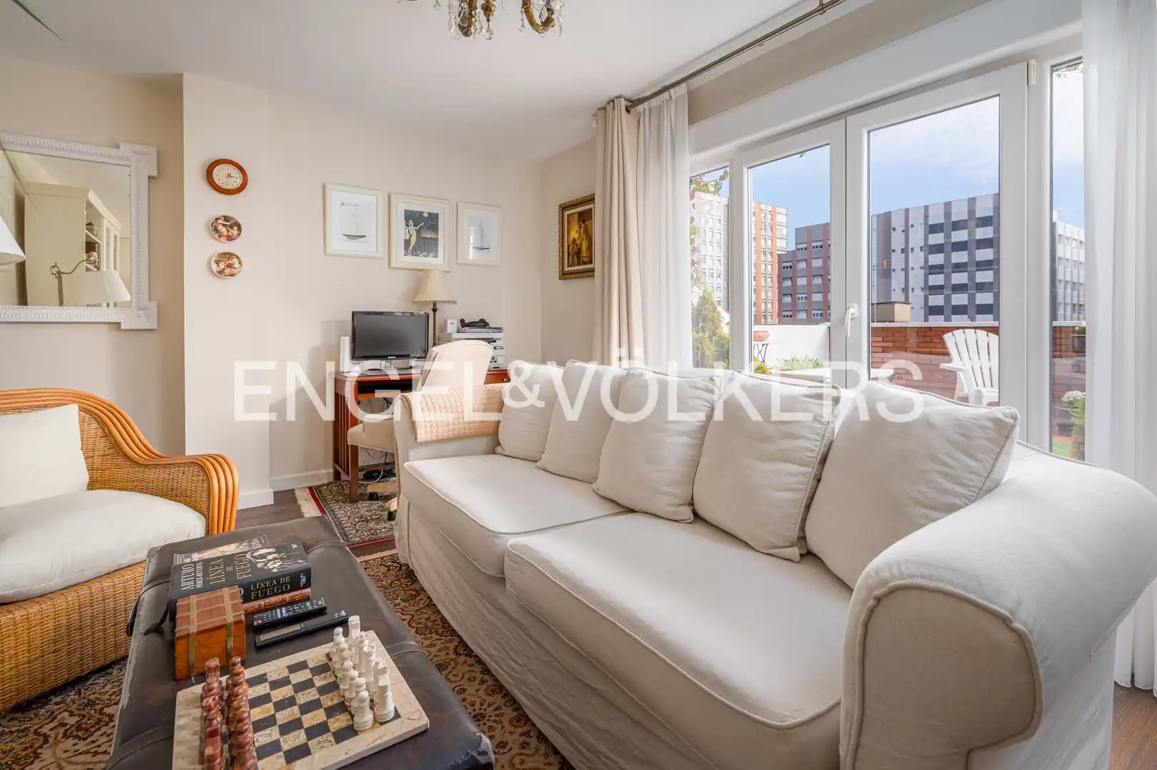Sala de estar de Piso en venta en Gijón  con Calefacción, Jardín privado y Terraza