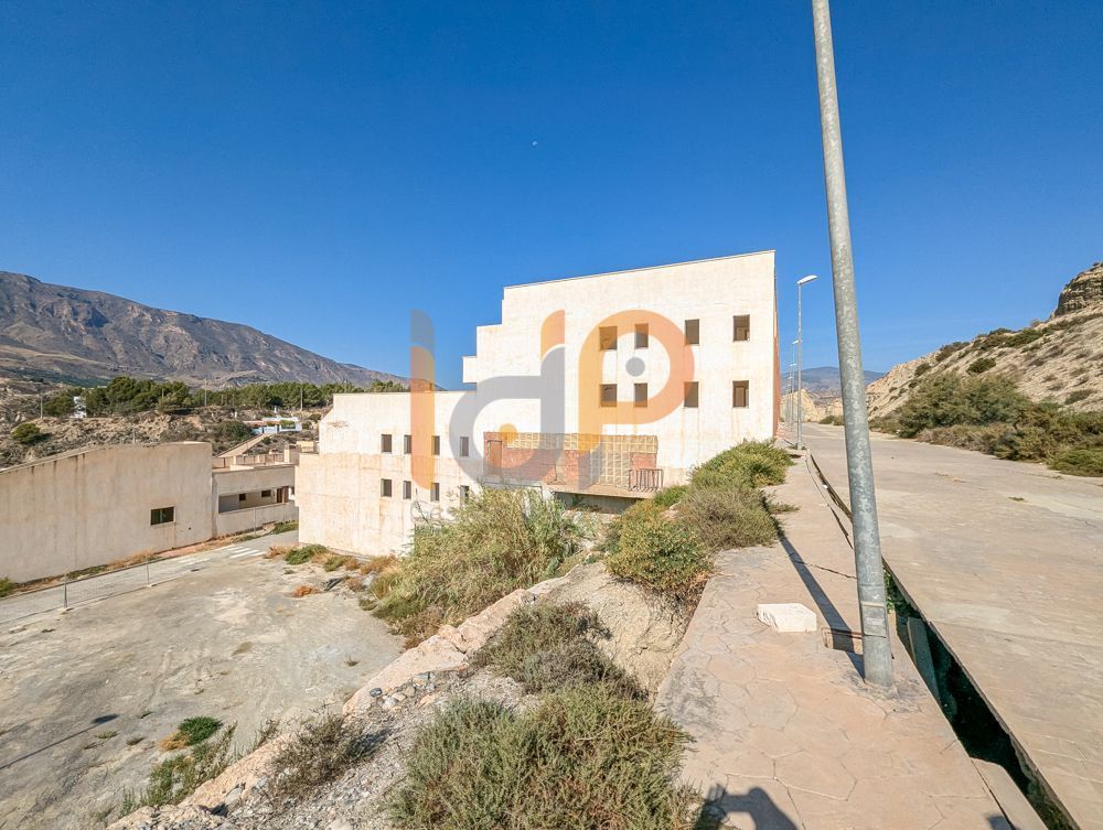 Außenansicht von Geschaftsraum zum verkauf in Terque