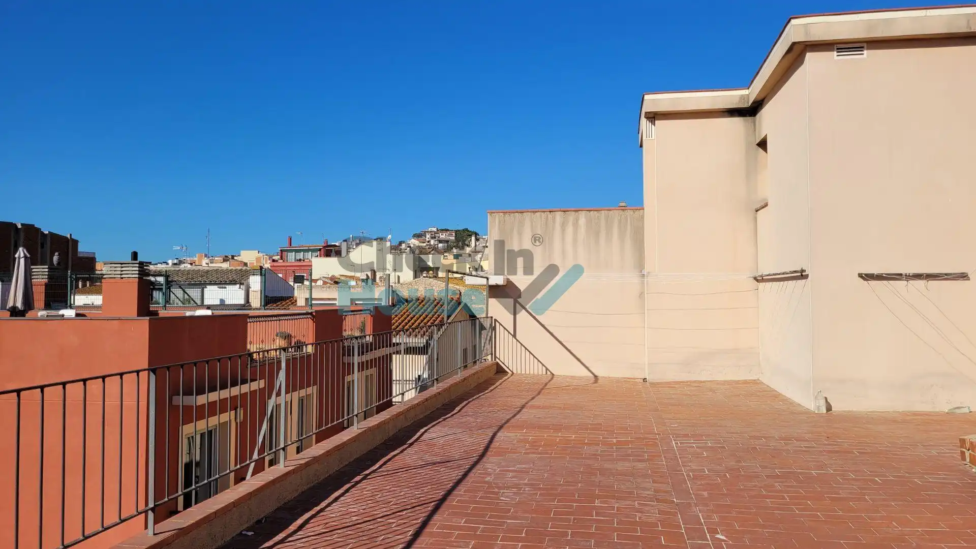 Wohnungen zur Miete in Carrer de l'Algavira, Eixample