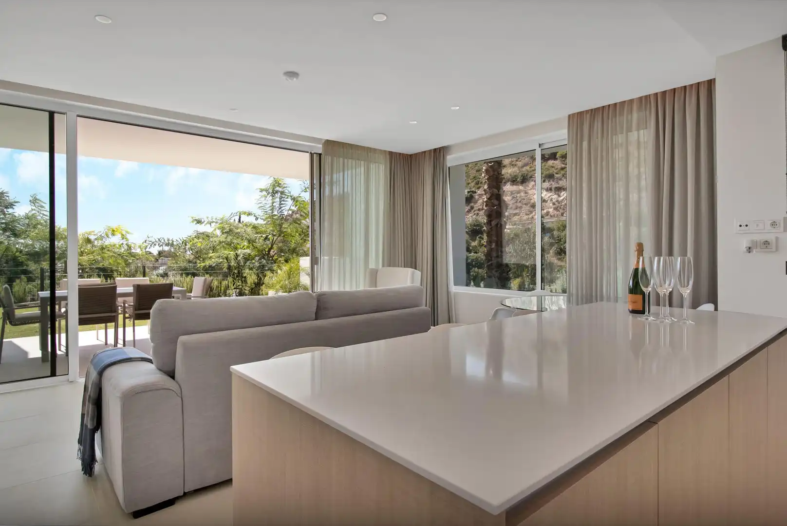 Apartamento de alquiler en CL LONDRES-PALO ALTO 12 Bl:4 Es:4, planta 0, Pt:0, Ojén pueblo