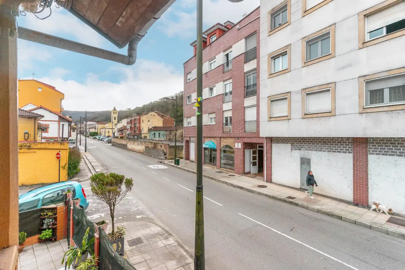 Vista exterior de Casa o xalet en venda en Oviedo  amb Calefacció