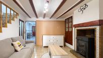 Sala d'estar de Casa o xalet en venda en Utiel amb Calefacció i Terrassa