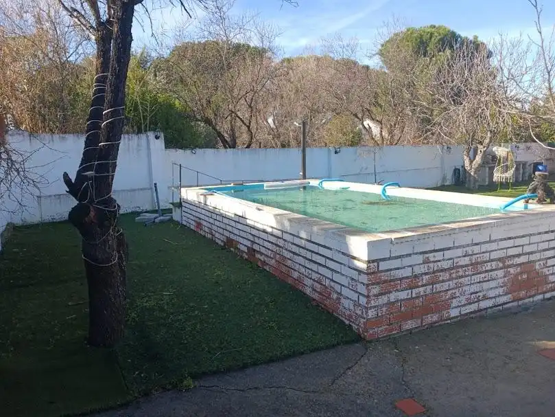 Piscina de Casa o chalet en venta en Escalona con Aire acondicionado, Jardín privado y Piscina