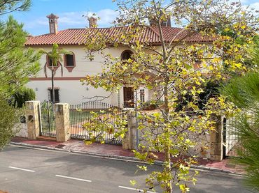 Villa mit Pool zum Verkauf in Parque de la Paloma