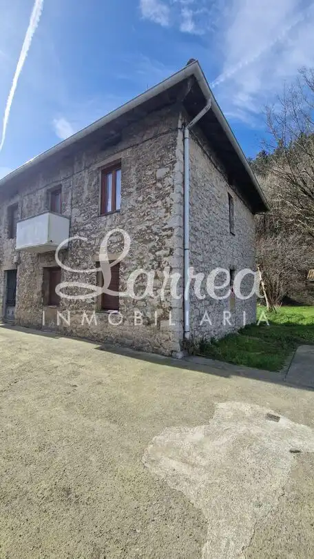 Vista exterior de Piso en venta en Arantzazu con Jardín privado