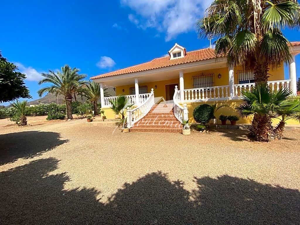 Vista exterior de Casa o xalet en venda en Pulpí amb Aire condicionat, Jardí privat i Terrassa