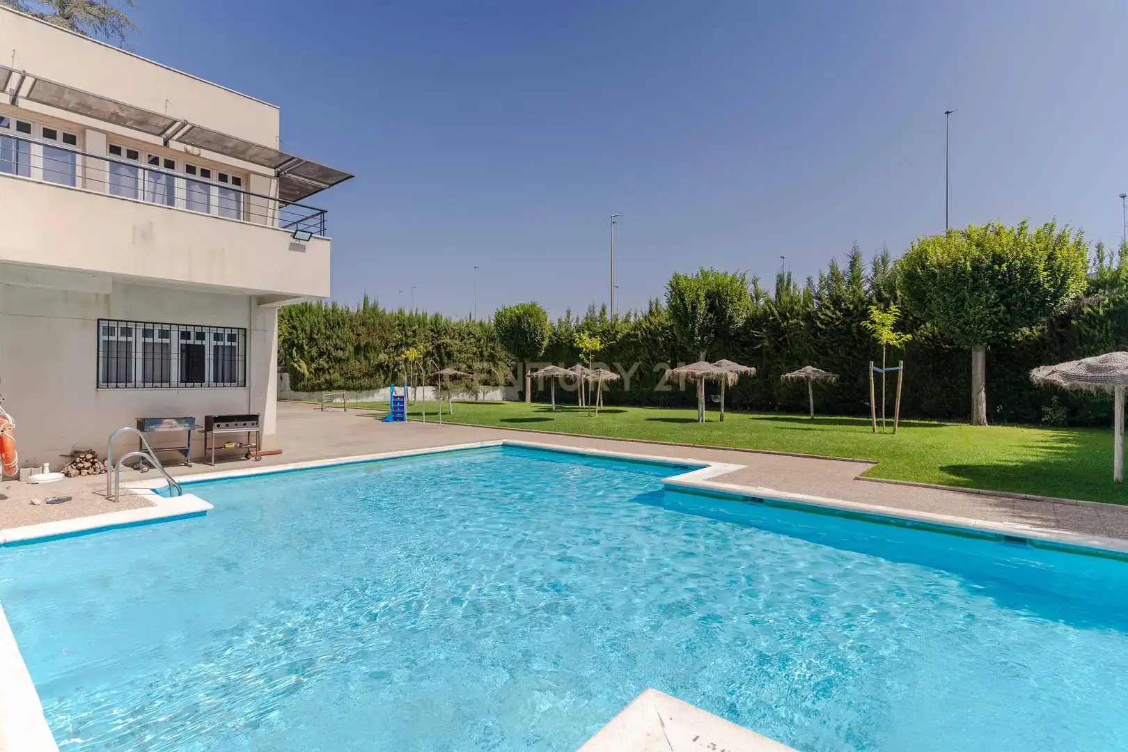 Swimming pool of Houses for sale in Armilla  with Storage room and Community pool