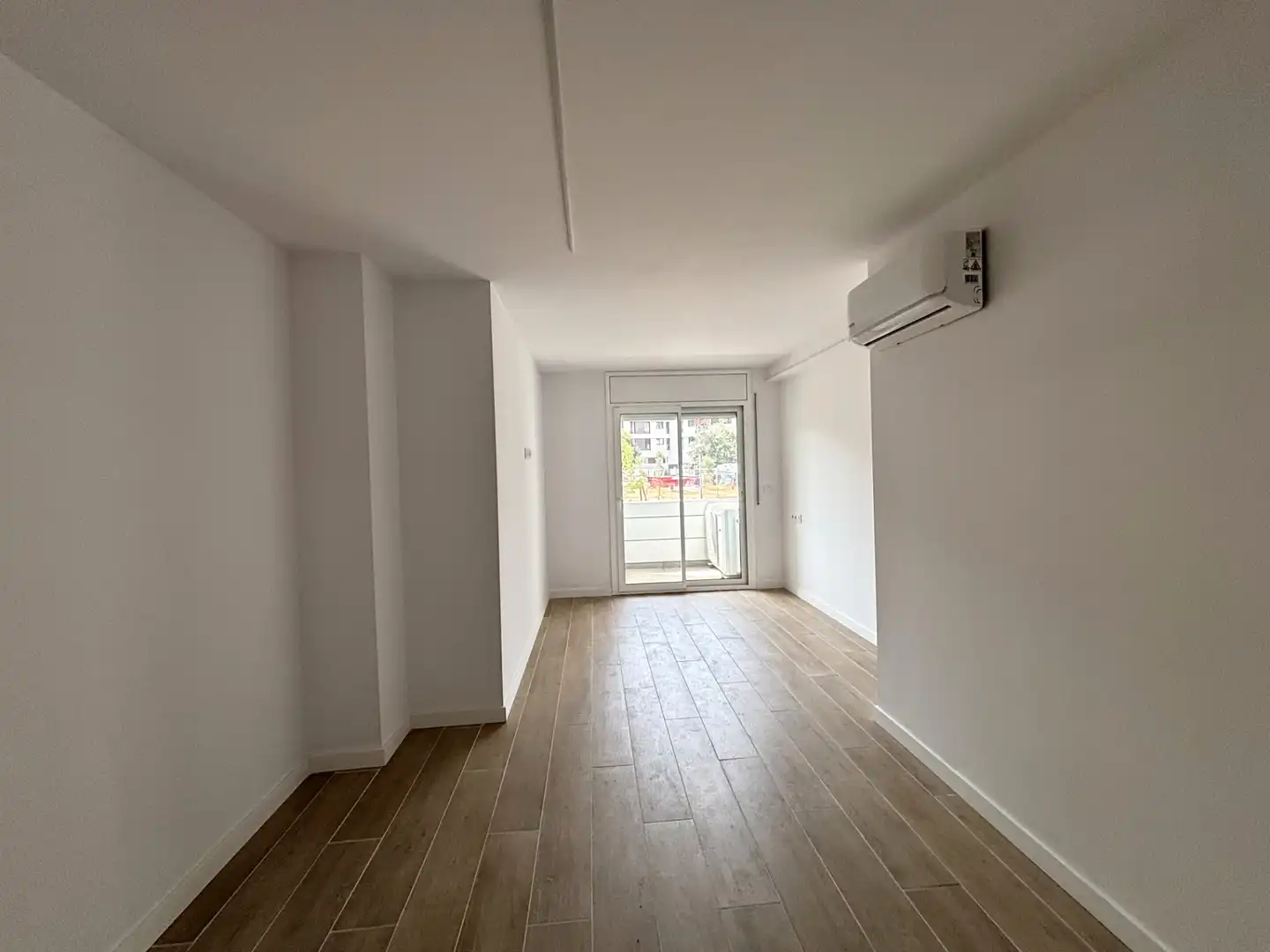 Piso en venta en Girona con Aire acondicionado, Calefacción y Terraza