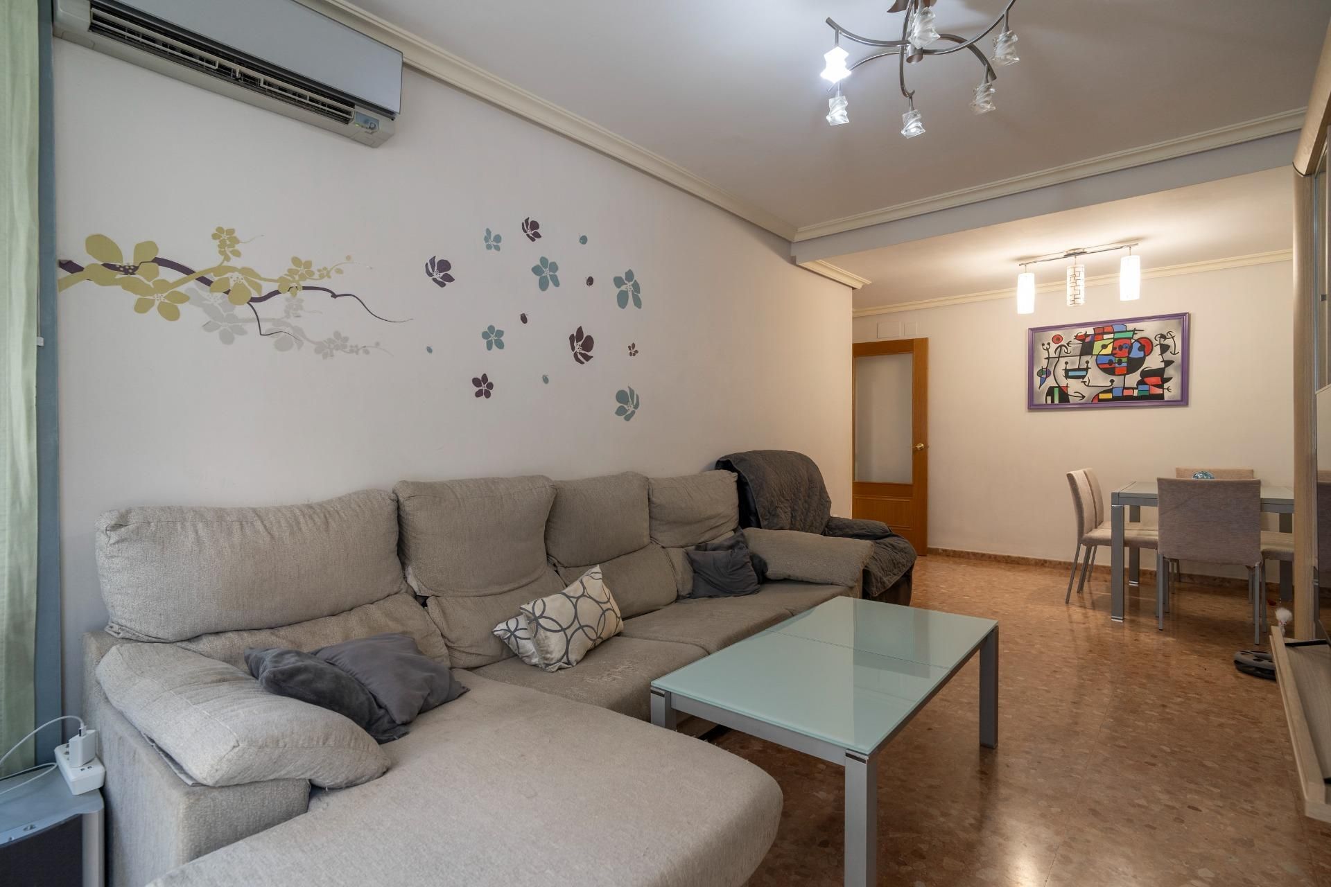Living room of Flat for sale in Paiporta  with Terrace and Storage room