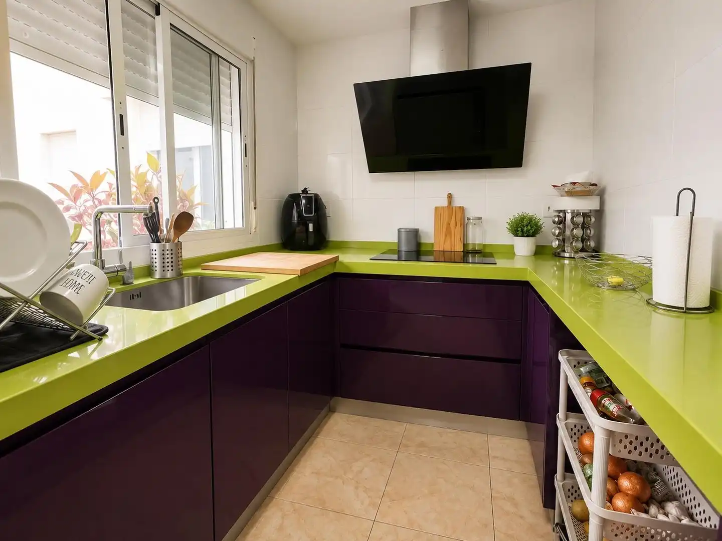 Kitchen of Ground floor for sale in Los Barrios  with Air Conditioner and Furnished