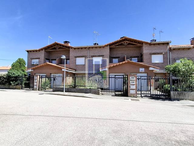 Casa-chalet en Venta en FRANDOVINEZ en Frandovínez